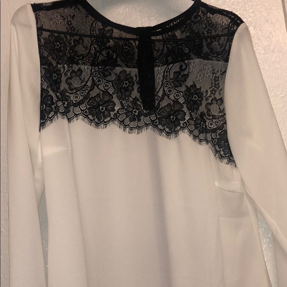 VENUS// sheer black and white lace - Picture 3 of 5